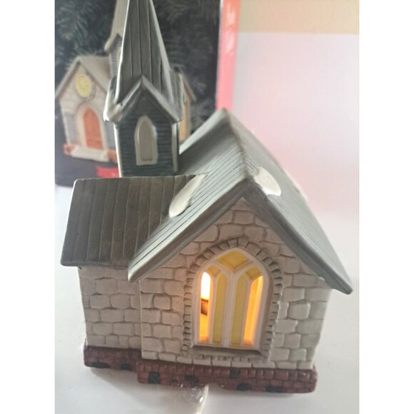 Vintage Santas Best St Christophers Church Christmas Village W Box Lighted 1992 - Picture 5 of 6